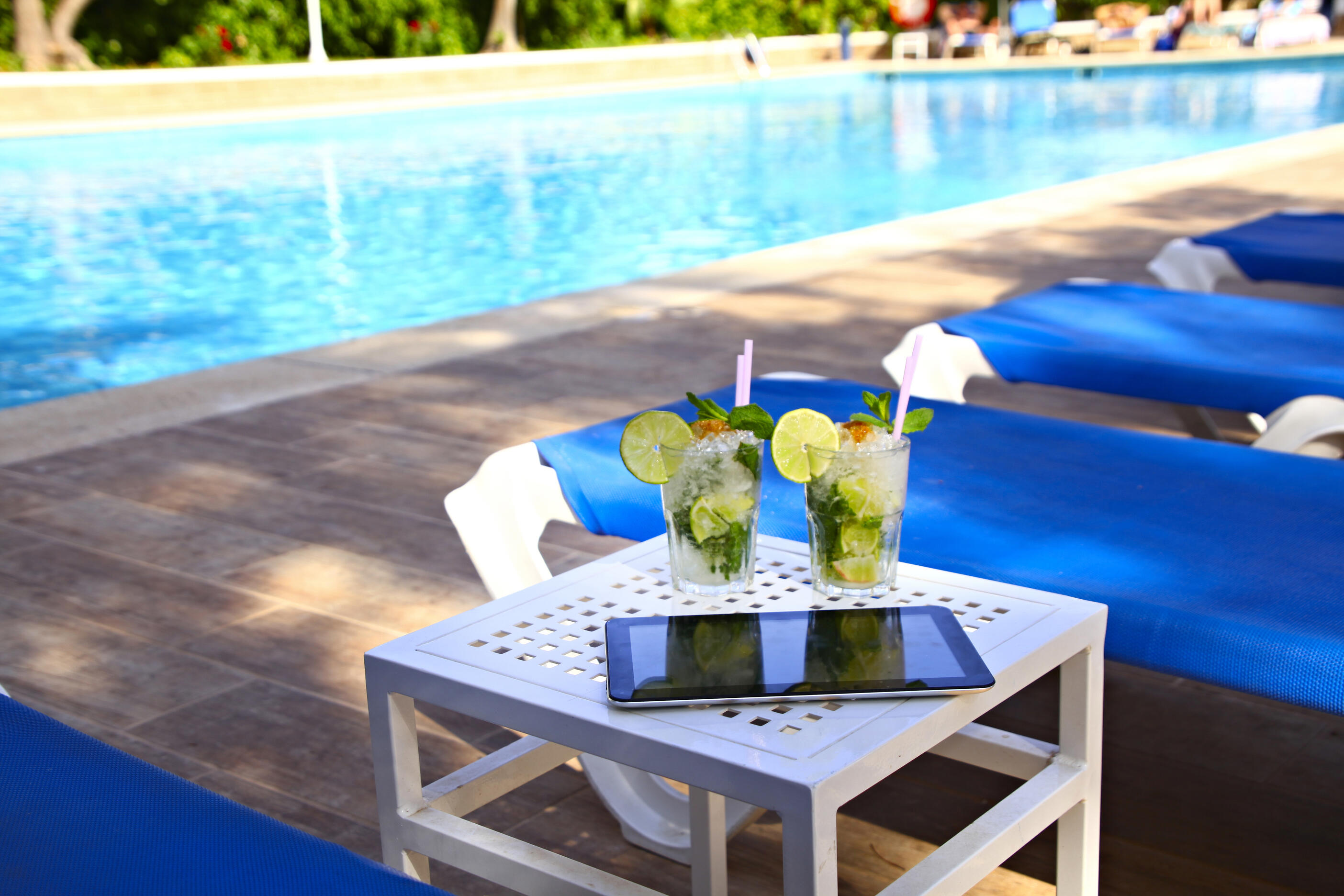 26. Piscina Joan Miro.jpg